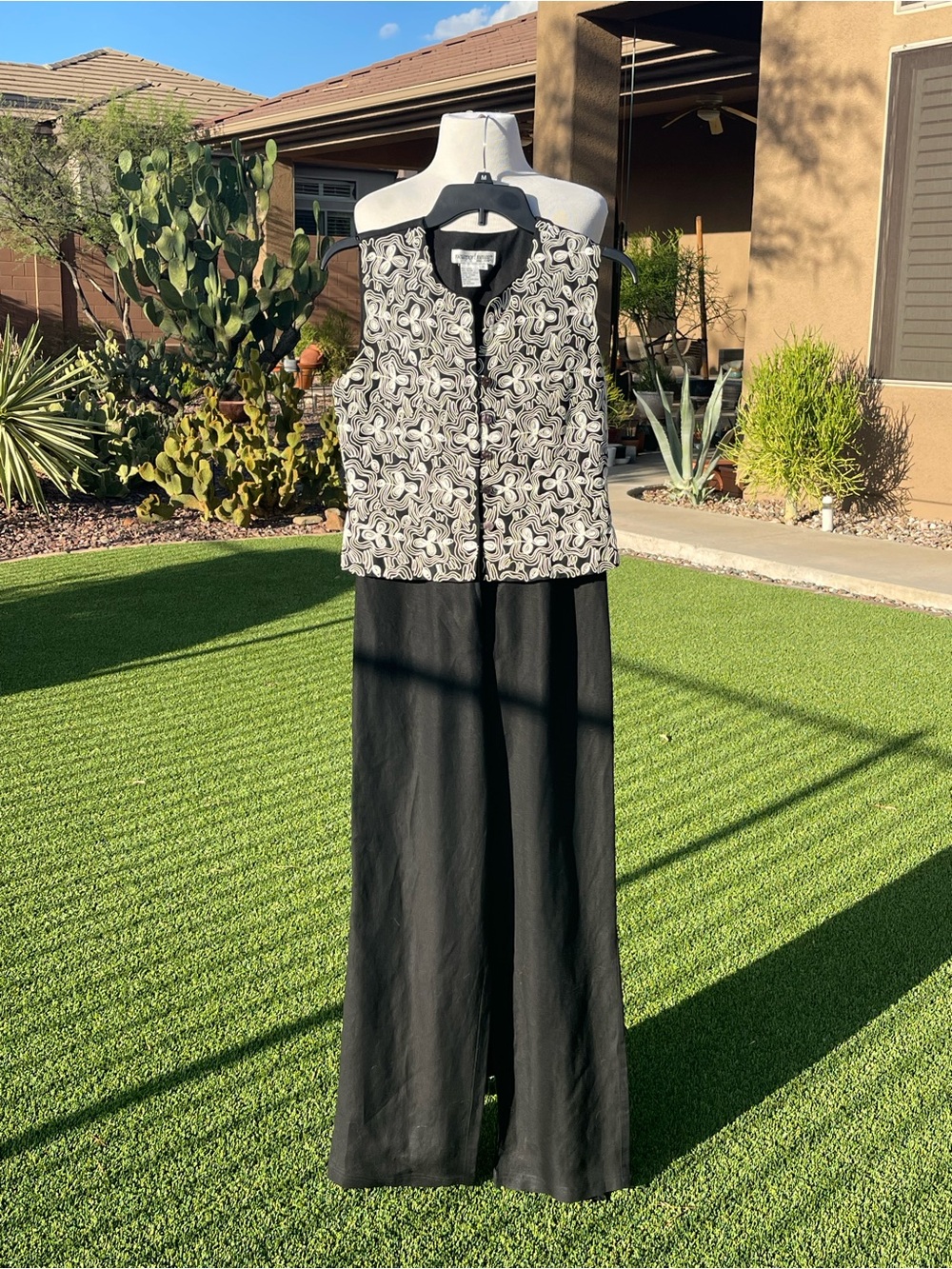 NEWPORT NEWS - Sleeveless Black Wide-Leg Jumpsuit with Patterned Bodice